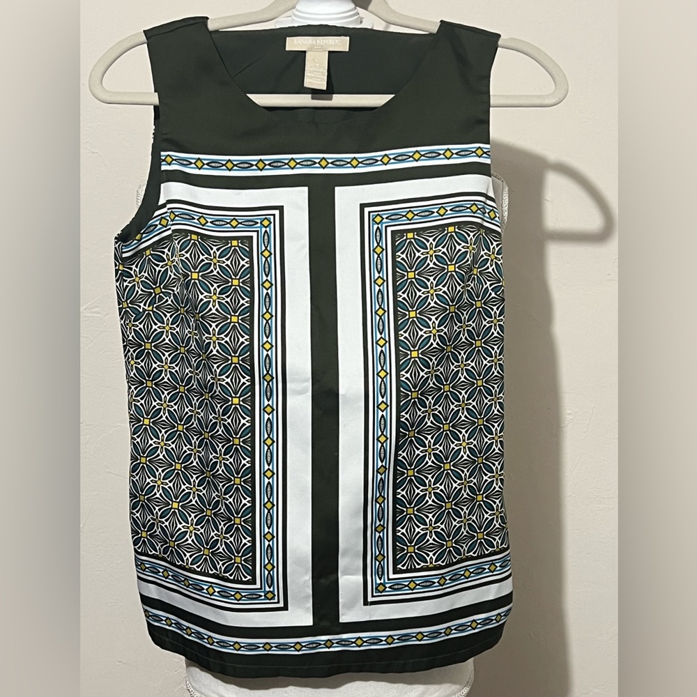 Banana Republic Ladies top